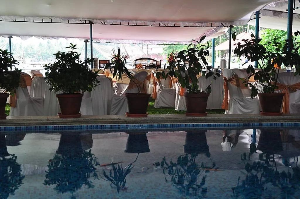 Heritage Methanam Kochi 3*,